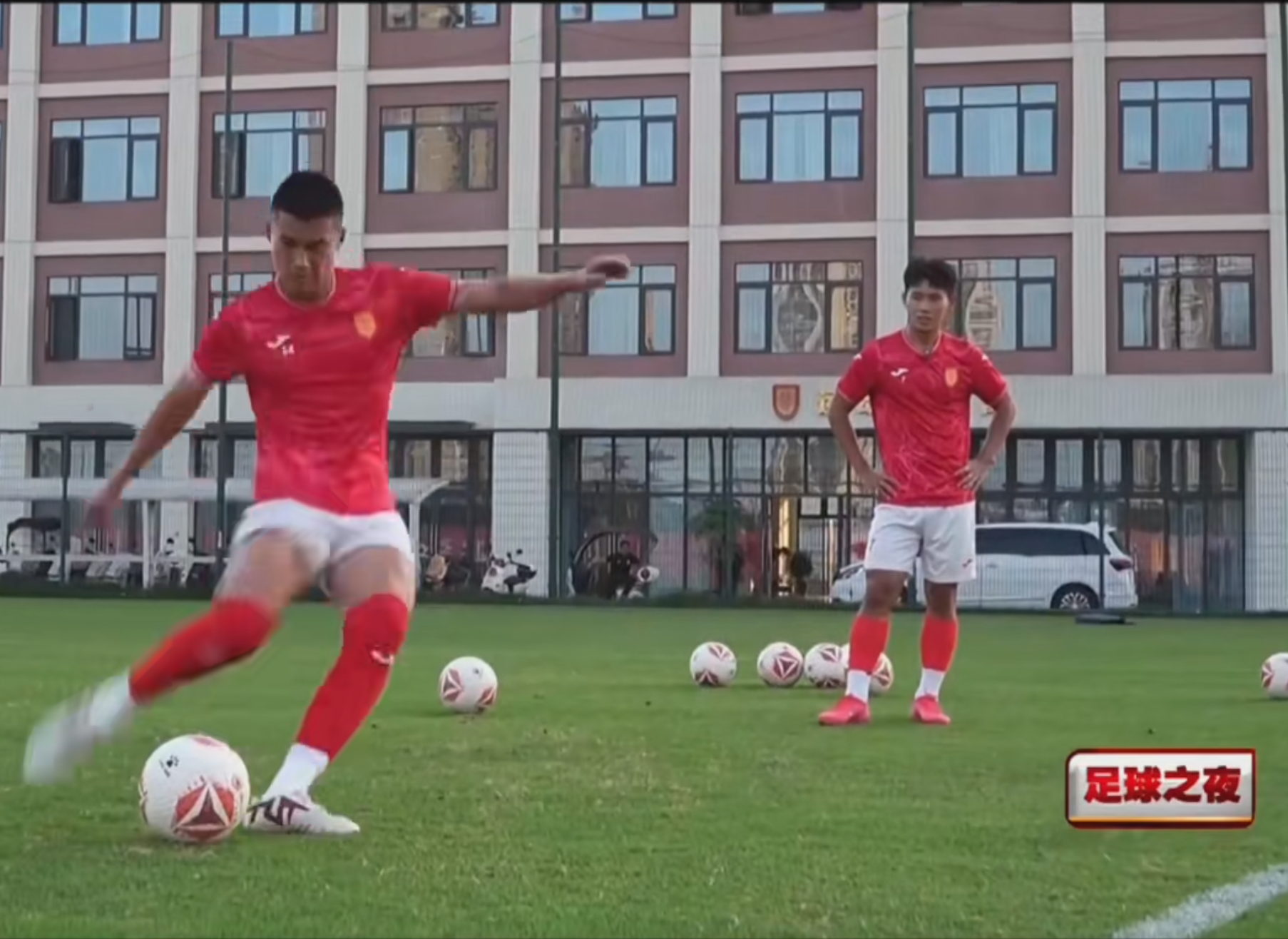 世界杯官方客户端下载中心-中甲“本土射手王”完成自我救赎，赛前黄希扬私信向余望：不进决赛不准回来