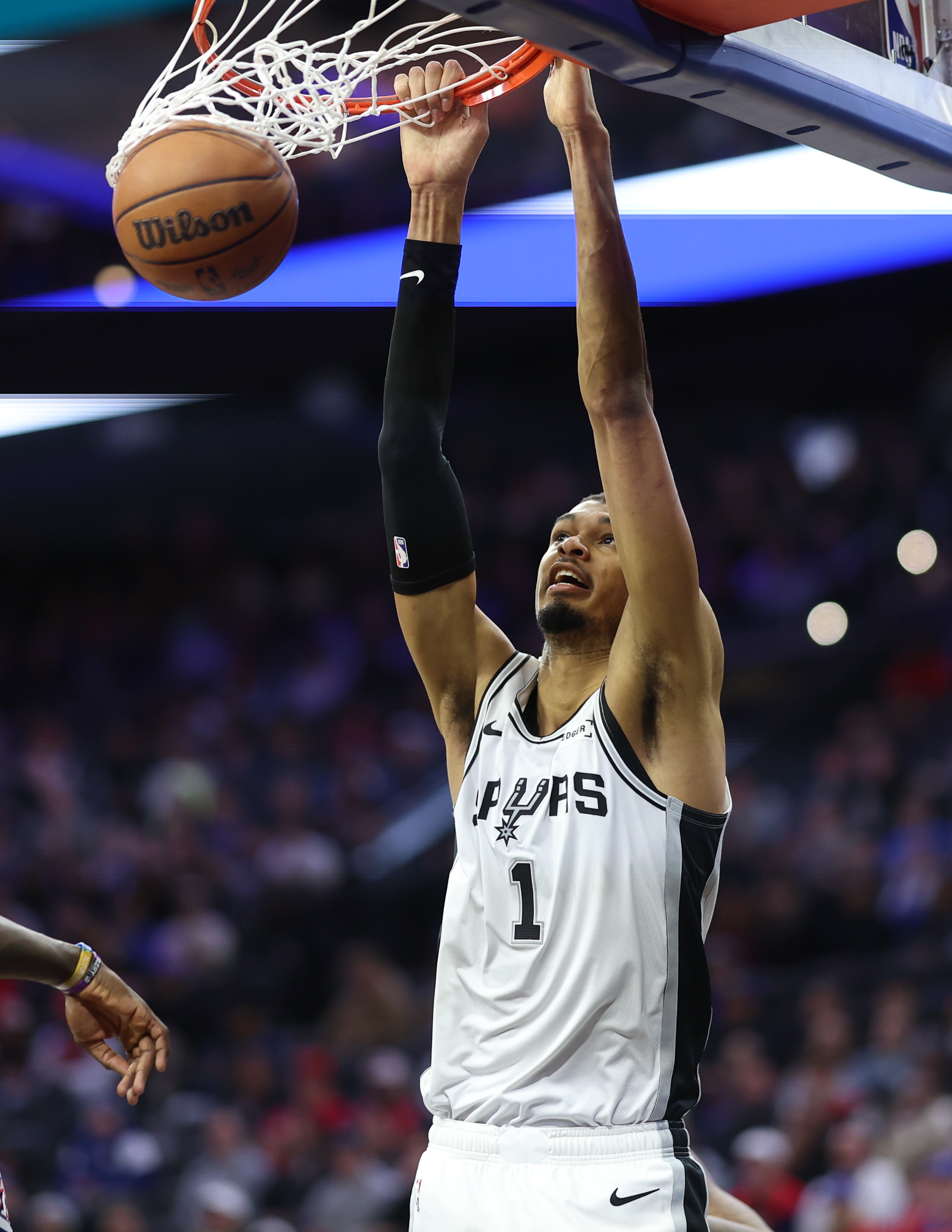 世界杯比赛直播软件安装-文班:上次输给黄蜂我有很大责任 今天我们攻防两端都压制了他们