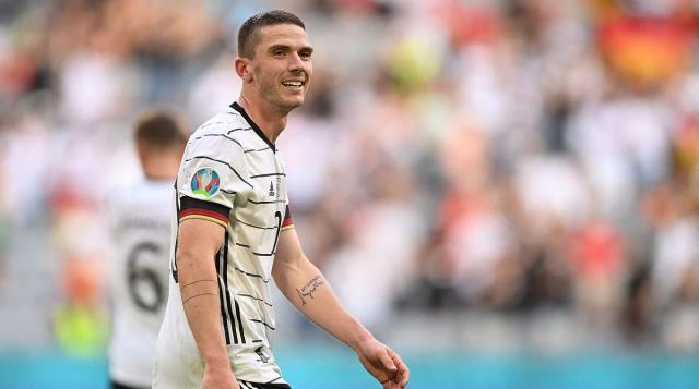 世界杯手机直播app下载-60分钟变身“戈神斯”!勒夫赌对了这件真蓝黑大杀器